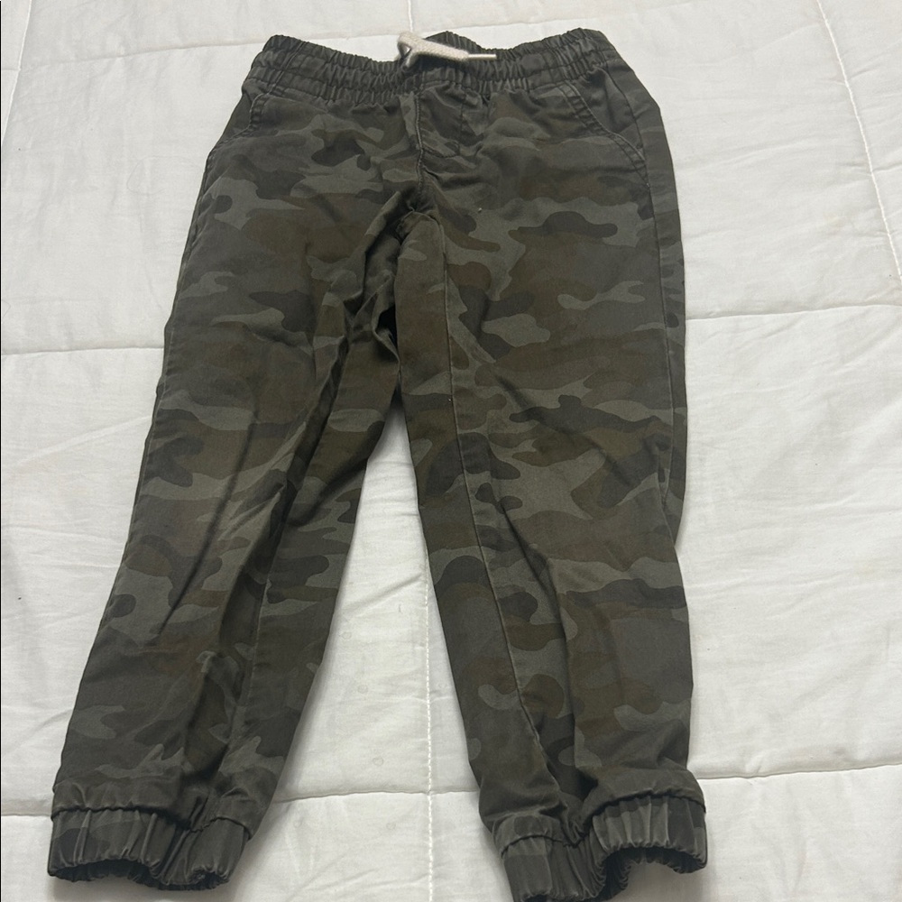 Old Navy Kids Camouflage Joggers - Green and Brown 💥